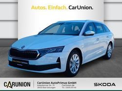 Moonweiss metallic met. Gebraucht 2024 Skoda Octavia Selection Kombi | 36.900 € (Teuer)
