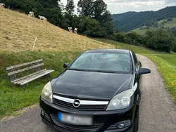 Schwarz Gebraucht 2008 Opel Astra Kleinwagen | 1.700 €