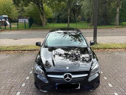 Schwarz Gebraucht 2015 Mercedes CLA200 Kombi | 12.400 €