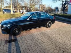 Schwarz Gebraucht 2016 Mercedes C220 Avantgarde Limousine | 17.990 € (Fairer Preis)