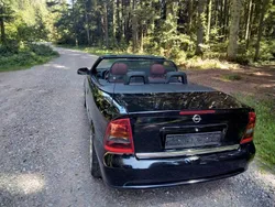 Schwarz Gebraucht 2002 Opel Astra Cabriolet Cabrio | 6.500 €