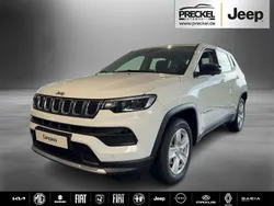 Weiss Neu 2024 Jeep Compass Altitude SUV | 35.600 € (Fairer Preis)