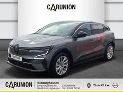 Dolomitgrau, black pearlschwarz metallic Gebraucht 2022 Renault Mégane Techno Limousine | 23.990 € (Superpreis)