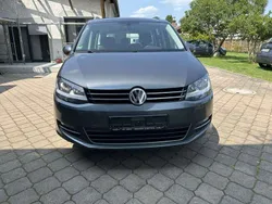 Grau Gebraucht 2015 VW Sharan Highline Van / Kleinbus | 13.999 € (Fairer Preis)