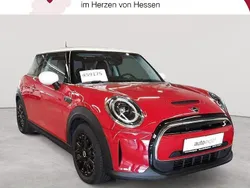 Rot Gebraucht 2021 Mini Cooper SE Classic Kleinwagen | 15.589 € (Guter Preis)