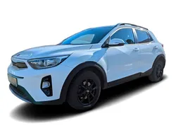 Weiss Gebraucht 2017 Kia Stonic Vision SUV | 14.049 € (Fairer Preis)