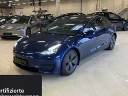 Blau Gebraucht 2021 Tesla Model 3 RWD Limousine | 23.600 € (Guter Preis)