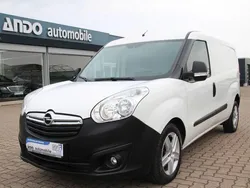 Weiß Gebraucht 2013 Opel Combo Van / Kleinbus | 7.990 € (Etwas zu teuer)