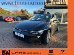 Schwarz Gebraucht 2021 VW Golf VIII Basis Kleinwagen | 16.999 € (Teuer)