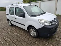 Weiß Gebraucht 2017 Renault Kangoo Intens Van / Kleinbus | 5.490 € (Fairer Preis)