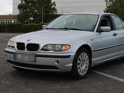 Silber Gebraucht 2002 BMW 318 Limousine | 3.400 €