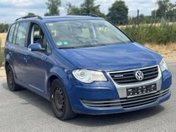Blau Gebraucht 2009 VW Touran Trendline Van / Kleinbus | 1.990 € (Guter Preis)