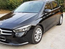 Schwarz Gebraucht 2019 Mercedes B220 Van / Kleinbus | 22.500 € (Fairer Preis)