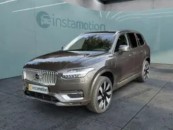 Grau Gebraucht 2024 Volvo XC90 SUV | 67.999 € (Etwas zu teuer)