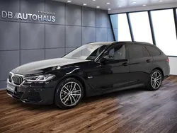 Schwarz Gebraucht 2022 BMW 530e Sport Line Kombi | 40.980 € (Fairer Preis)