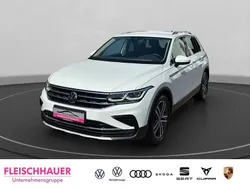 Weiss Gebraucht 2022 VW Tiguan Elegance SUV | 33.490 € (Fairer Preis)