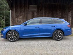 Blau Gebraucht 2021 Skoda Octavia First Edition Kombi | 21.700 € (Superpreis)