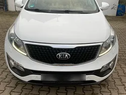 Weiß Gebraucht 2016 Kia Sportage SUV | 13.500 € (Fairer Preis)