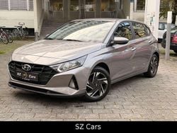 Grau Gebraucht 2023 Hyundai i20 Select Kleinwagen | 14.100 € (Fairer Preis)