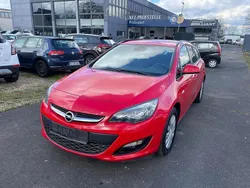 Rot Gebraucht 2016 Opel Astra Edition Kombi | 3.800 € (Guter Preis)