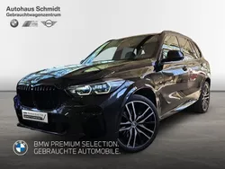 Saphirschwarz Gebraucht 2022 BMW X5 M Sport SUV | 59.890 € (Fairer Preis)