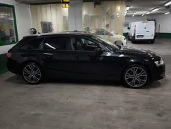 Schwarz Gebraucht 2013 Audi A4 Ambition Kombi | 9.999 € (Guter Preis)