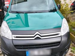 Grün Gebraucht 2017 Citroën Berlingo Van / Kleinbus | 8.500 € (Etwas zu teuer)