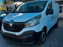 Weiß Gebraucht 2016 Renault Trafic Van / Kleinbus | 8.500 € (Guter Preis)