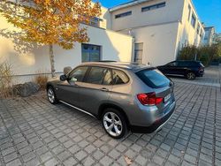 Grau Gebraucht 2011 BMW X1 SUV | 9.490 € (Fairer Preis)