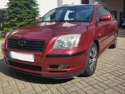 Rot Gebraucht 2006 Toyota Avensis Kombi | 3.000 € (Fairer Preis)