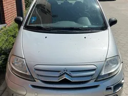 Silber Gebraucht 2006 Citroën C3 Kleinwagen | 1.300 €