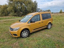 Gold Gebraucht 2017 VW Caddy Family Van / Kleinbus | 13.000 € (Fairer Preis)