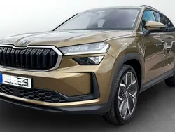 Bronx gold metallic Gebraucht 2024 Skoda Kodiaq SUV | 44.990 € (Guter Preis)