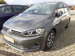 Grau Gebraucht 2017 VW Golf VII Sound Limousine | 14.900 € (Fairer Preis)