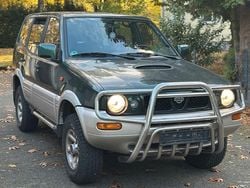 Grün Gebraucht 1997 Nissan Terrano SUV | 2.800 €