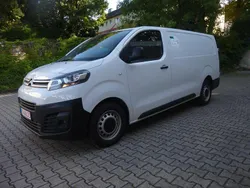 Weiß Gebraucht 2022 Citroën Jumpy Van / Kleinbus | 16.544 € (Guter Preis)