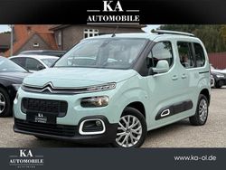 Grün Gebraucht 2019 Citroën Berlingo Feel Van / Kleinbus | 17.999 € (Etwas zu teuer)
