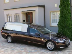 Caviarredmetallic Gebraucht 2018 Jaguar XF Limousine | 81.900 €