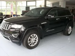 Brillant black (perleffekt) Gebraucht 2016 Jeep Grand Cherokee Limited SUV | 20.540 € (Superpreis)