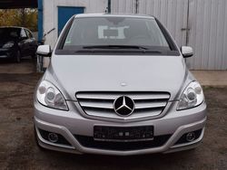 Silber Gebraucht 2009 Mercedes B180 Van / Kleinbus | 4.999 € (Fairer Preis)