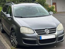 Grau Gebraucht 2008 VW Golf VI Comfortline Kombi | 2.300 € (Etwas zu teuer)