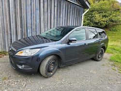 Blau Gebraucht 2009 Ford Focus Kombi | 3.300 € (Fairer Preis)