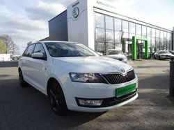 Weiß Gebraucht 2014 Skoda Rapid Drive Kleinwagen | 14.450 €