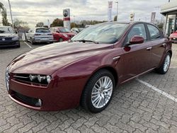 Rot Gebraucht 2010 Alfa Romeo 159 Limousine | 6.990 € (Teuer)