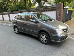 Silber Gebraucht 2005 Nissan Almera Tino Van / Kleinbus | 2.600 € (Fairer Preis)