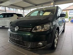 Grün Gebraucht 2011 VW Touran Cross Van / Kleinbus | 8.100 € (Superpreis)