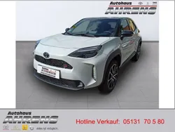 Dynamic grey Gebraucht 2023 Toyota Yaris Cross Sport SUV | 31.500 € (Teuer)