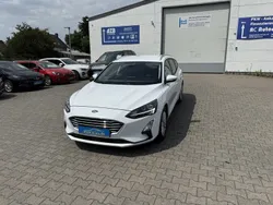 Weiß Gebraucht 2020 Ford Focus Titanium Limousine | 14.600 € (Guter Preis)