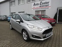 Silber Gebraucht 2016 Ford Fiesta Celebration Kleinwagen | 7.890 € (Fairer Preis)