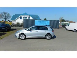 Silber Gebraucht 2024 VW Golf VIII Move Limousine | 21.390 € (Superpreis)